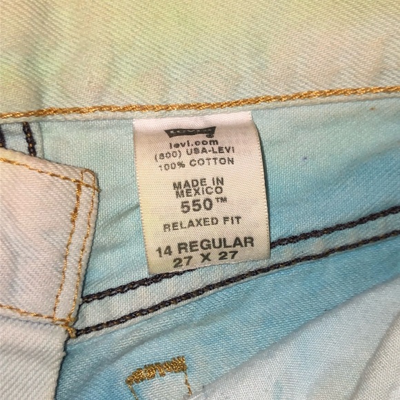 Girls Tie Dye Levi’s 550 Cutoff Denim Shorts EUC - Picture 2 of 10